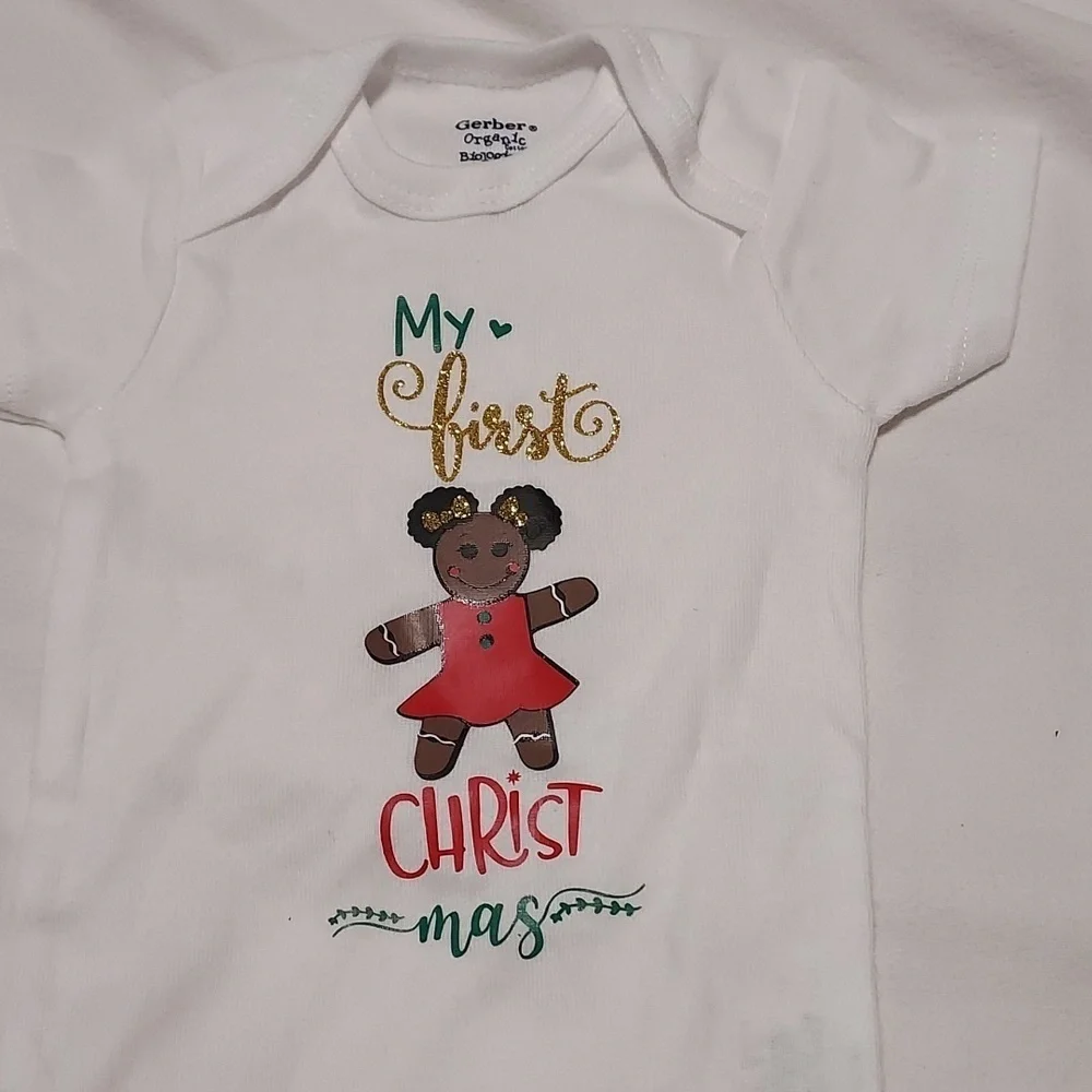 MY first Christmas Gerber one piece size 0-3 M new without tag never worn 100%co